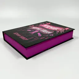 М'ясник та Чорна Пташка - Брінн Вівер | Артбукс, книга українською, нова, тверда - мініатюра 2