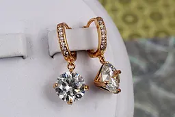 Сережки Xuping Jewelry камінь конус на кільці 2.6 см золотисті
