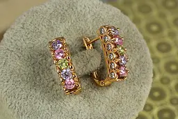 Сережки Xuping Jewelry Трап із різнокольоровими каменями 2 см золотисті - мініатюра 2