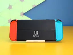 Портативна ігрова консоль Nintendo Switch OLED with Neon Blue and Neon Red Joy-Con (045496453442) Б/У [171927] - мініатюра 4