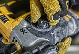 Перфоратор акумуляторний DeWALT SDS-Plus без АКБ та ЗП DCH274N - мініатюра 6