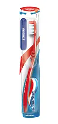 Зубна щітка Aquafresh Сімейна, середня, червоний