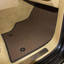 Килимки в салон EVA для Volkswagen Touareg I 2002-2010 з підп'ятником Чорні-Синій кант 5 шт - мініатюра 4