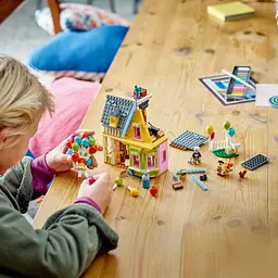 Конструктор LEGO Disney Pixar Будинок «Вперед і вгору» 598 деталей (43217) - мініатюра 8
