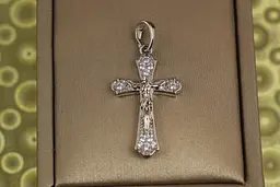 Хрестик Xuping Jewelry Розпуття розширені краї з фіанітами 2.7 см сріблястий