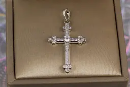 Хрестик Xuping Jewelry трилисниковий із каменем у центрі 3.3 см сріблястий
