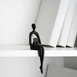 Декоративна статуетка MBM My Home Людина з книгою чорна (DH-ST-26 BLACK) - мініатюра 2