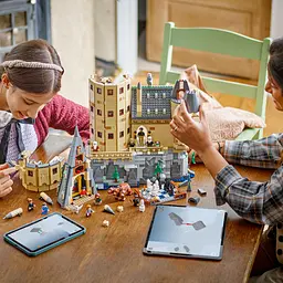 Конструктор LEGO Harry Potter Замок Гоґвортс: головна вежа 2135 деталей (76454) - мініатюра 13