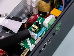 UPS ДБЖ гібридний інвертор MUST PV181512VPM, 1500W, 12V, струм заряду 10/20A - мініатюра 9