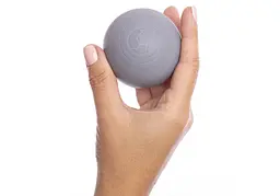 Масажний м'ячик EasyFit каучук 6.5 см сірий (EF-2076-GY) - мініатюра 2