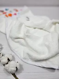 Дитячий рушничок-куточок 80х80 a.l.babybox Лисички на кульках Білий - мініатюра 3