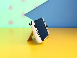 Портативна ігрова консоль Nintendo Switch OLED with White Joy-Con Б/У [172752] - мініатюра 3