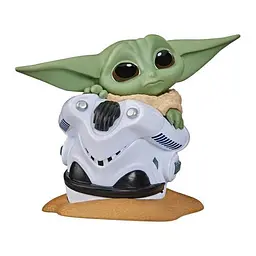 Фігурка Hasbro Малюк Йода The Mandalorian Мандалорець The Child 4см WST H TM Y 6 - мініатюра 3