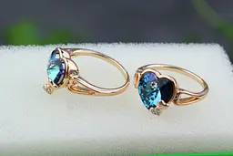 Кільце Xuping Jewelry сердечко Сваровскі блакитне в обідку р 17 золотисте - мініатюра 3