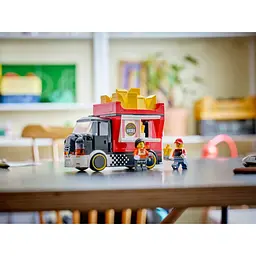 Конструктор LEGO City Вантажівка з картоплею фрі 216 деталей (60488) - мініатюра 9