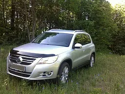 Дефлектор капоту мухобійка Volkswagen TIGUAN 2008-