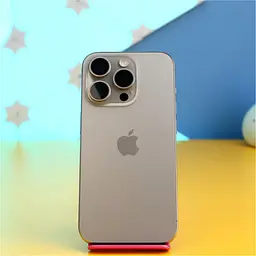 Смартфон Apple iPhone 15 Pro 256GB Natural Titanium (MTV53) Б/У [176112]