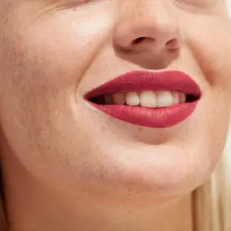 Помада для губ Gosh Luxury Rose Lips відтінок 004 Enjoy 3.5 г - мініатюра 5