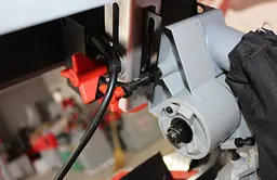 Пила торцуювально-циркулярна Holzmann TK 305 - мініатюра 10