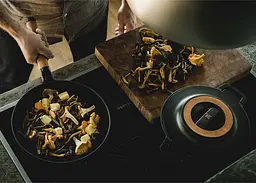 Кастрюля чавунна Fiskars Norden 4 л (1026565) - мініатюра 11