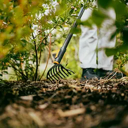 Граблі для троянд Fiskars OneClick 24 см, 10 зубів (1080676) - мініатюра 4