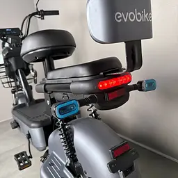 Міський електровелосипед EVOBIKE Nova S 500W з пасажирським сидінням, поворотниками, корзиною та дисплеєм, 48V 12Ah (економний, до 40 км/год), графітові-сірого кольору  - мініатюра 8