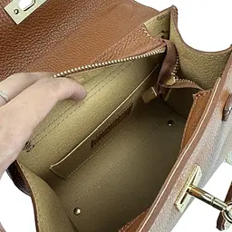 Сумка жіноча класичне невелике кросбоді через плече з натуральної шкіри флотар Firenze Italy F-IT-9866C Карамельний - мініатюра 2