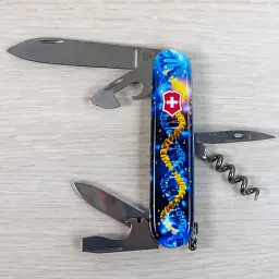 Складаний ніж Victorinox SPARTAN UKRAINE ДНК Українця 1.3603.3.T3270pw - мініатюра 5
