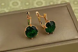 Сережки Xuping Jewelry з великим зеленим каменем шестигранна оправа 2 см золотисті