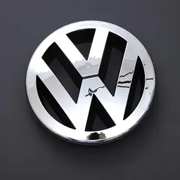 Емблема для Volkswagen 130 мм Passat B6 / Tuareg 07-10 (3C0 853 601C FDY)