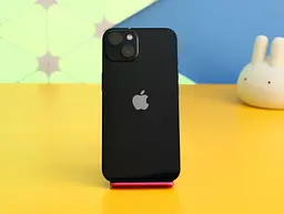 Смартфон Apple iPhone 13 256GB Midnight (MLQ63) Б/В - мініатюра 6