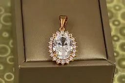 Кулон Xuping Jewelry Ожинка із білим каменем 2 см золотистий