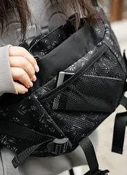 Жіноча сумка бананка Sambag Dynamicdart чорна 38 × 21 × 7 см (80411702) - мініатюра 8