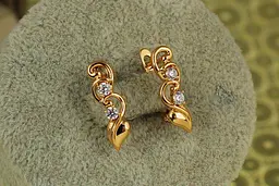 Сережки Xuping Jewelry Пасифлора 1.8 см золотисті