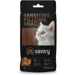 Ласощі хрумкі Savory Cats Snacks Pillows Sensitive для дорослих котів з чутливим травленням 60 г