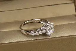 Кільце Xuping Jewelry Мелодія кохання р 20 сріблясте - мініатюра 2