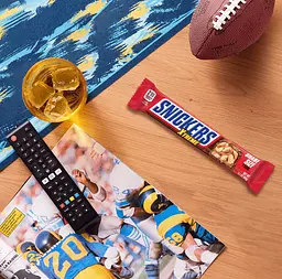 Шоколадний батончик Snickers Xtreme Peanut and Caramel Share Size 88 г - мініатюра 5