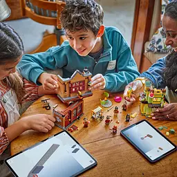 Конструктор LEGO Harry Potter Якісні товари для квідичу і кафе з морозивом 795 деталей (76452) - мініатюра 15