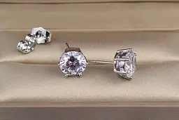 Сережки гвоздики Xuping Jewelry на шість кріплень 9 мм сріблясті - мініатюра 2