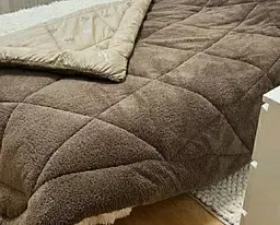 Ковдра євро стьобана зимова з верблюжої вовни Leri Max 21486 200х215 см коричнева - мініатюра 3
