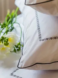 Комплект постільної білизни Двоспальний з вишивкою та кантом український хрестик Graphite із перкалю в чохлі (25141\1) - мініатюра 5