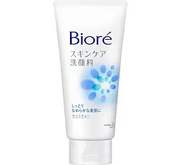 Японська зволожуюча пінка для вмивання Kao Biore Skin Care Moisture 130 г