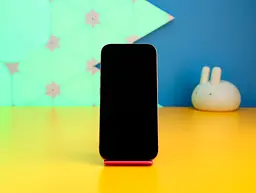 Смартфон Apple iPhone 16 Pro 128GB Desert Titanium (MYNF3) Б/У [177459] - мініатюра 4