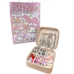 Дитячий набір Kuromi Melody Hello Kitty для створення шарм браслетів та чокерів в подарунковій скриньці - мініатюра 2