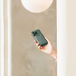 Чохол-накладка Native Union (RE) Classic Case Slate Green для iPhone 15 (RECLA-GRN-NP23) - мініатюра 4