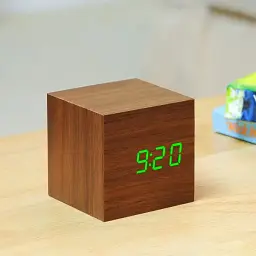 Годинник UFT wood clock green із показаннями температури дати та часу - мініатюра 4
