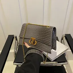 Сумочка на ланцюжку каркасна через плече Lilly P4-6536G сіра - мініатюра 11