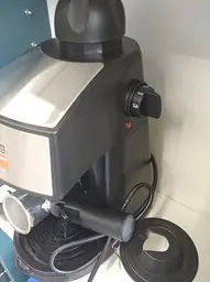Кавоварка ріжкова Espresso Rainberg RB-8111 з капучинатором 3,5 бара 2200W Чорна - мініатюра 5