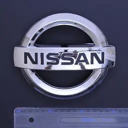 Емблема для Nissan 175 x 150 мм пластикова / 4 пуклі / Велика - мініатюра 3