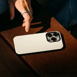 Чохол-накладка Native Union Active Case Sandstone для iPhone 16 Pro (ACTCSE-SAN-NP24P) - мініатюра 3